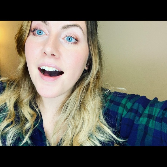 Meet your Posher, Tori - Picture 9 of 13